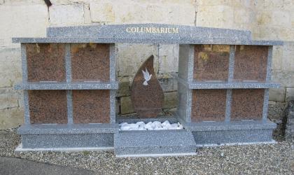 Arche 8 cases, Jardin du souvenir